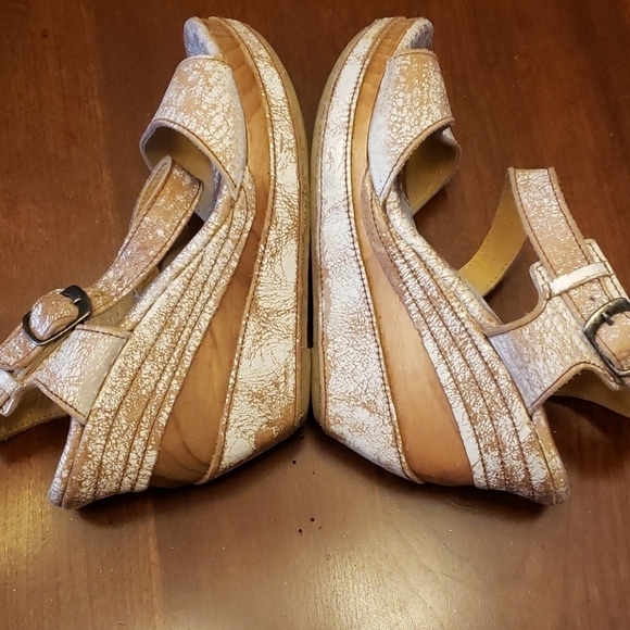 BED Stu Platform & Wedge Sandals EUC Tan & White - Picture 6 of 16